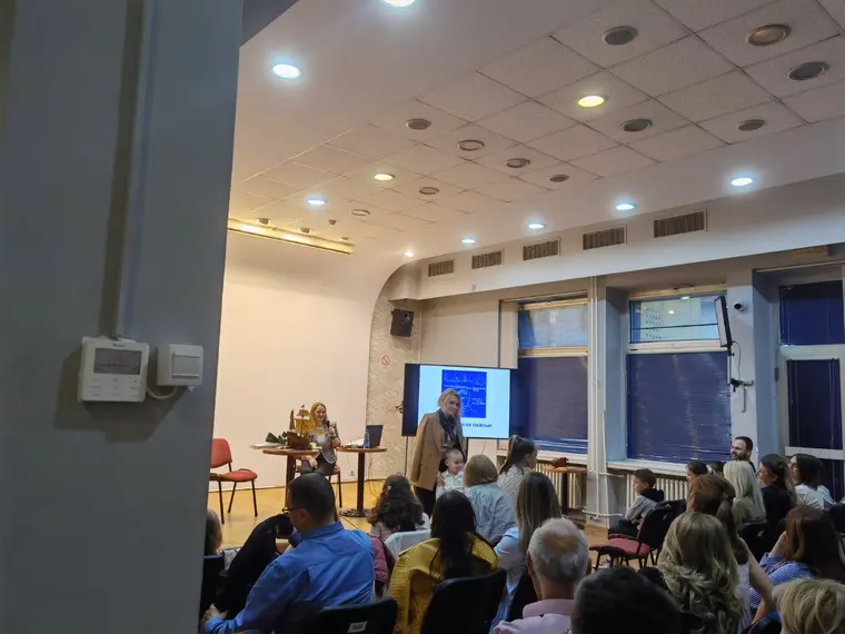 Niški kulturni centar — fotografija 15